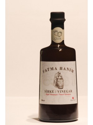 FATMA HANIM  Çilek Sirkesi 500 ml / Meşe Fıçılarında Doğal Fermantasyon