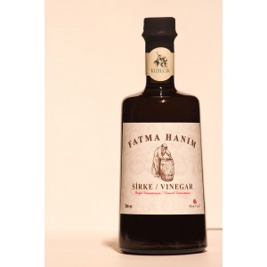 FATMA HANIM Kızılcık Sirkesi 500 ml / Meşe Fıçılarında Doğal Fermantasyon
