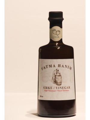 FATMA HANIM  Çilek Sirkesi 500 ml / Meşe Fıçılarında Doğal Fermantasyon
